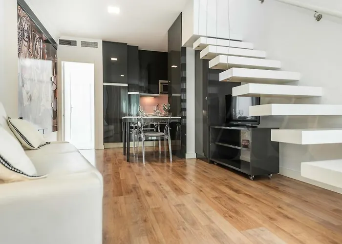 Artistic Duplex With Terrace By Picasso Museum By Rems